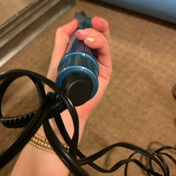 BaByliss Pro Nano Titanium Tapered Curling Iron - Picture 7 of 11